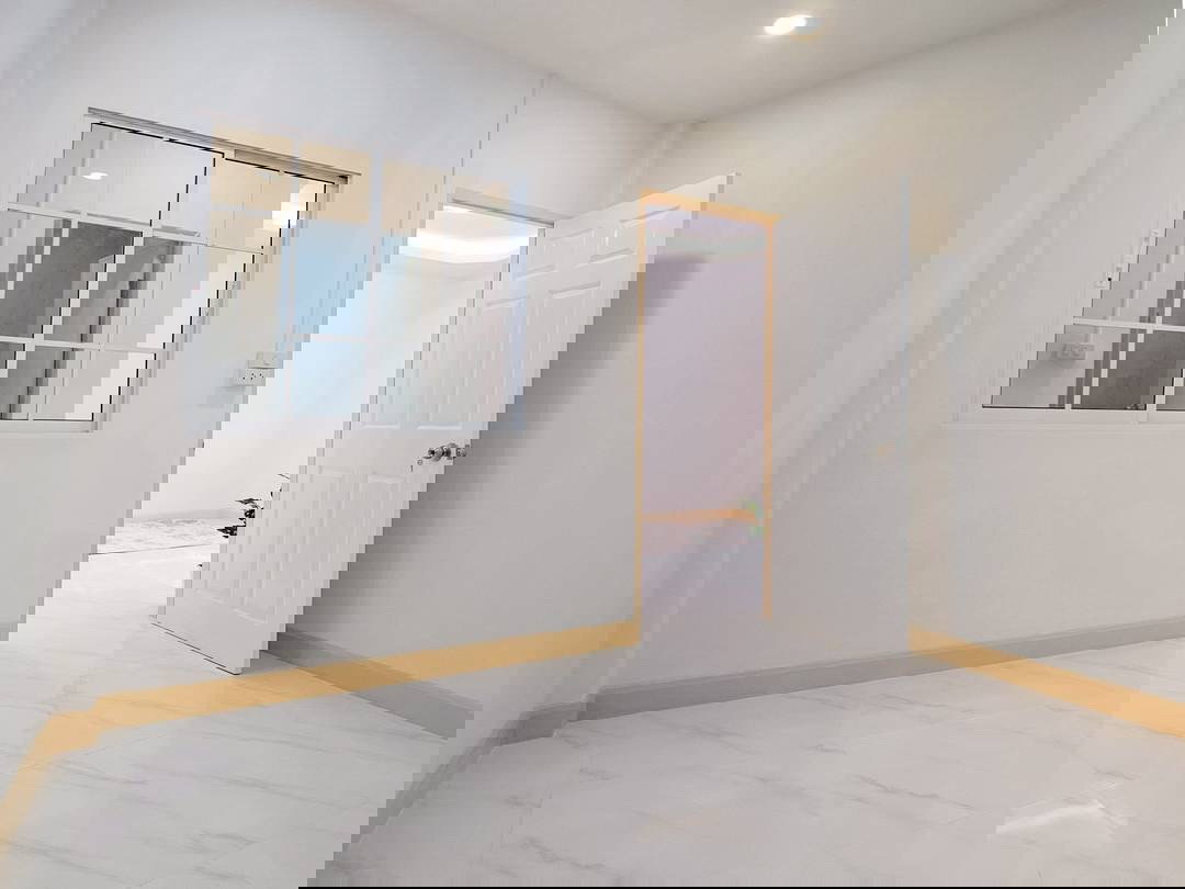 รูป ขายทาวน์เฮ้าส์บัวทอง 4 บ้านกล้วย-ไทรน้อย 18 ตร.ว. 3 นอน แต่งใหม่พร้อมอยู่ ฟรีโอน - รูปที่ 15/20