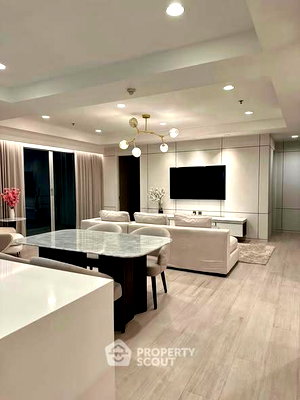 คอนโดให้เช่า : คอนโด 3-ห้องนอน ที่ ณุศาศิริ แกรนด์ คอนโดมิเนียม ใกล้ BTS เอกมัย (ID 2784092)