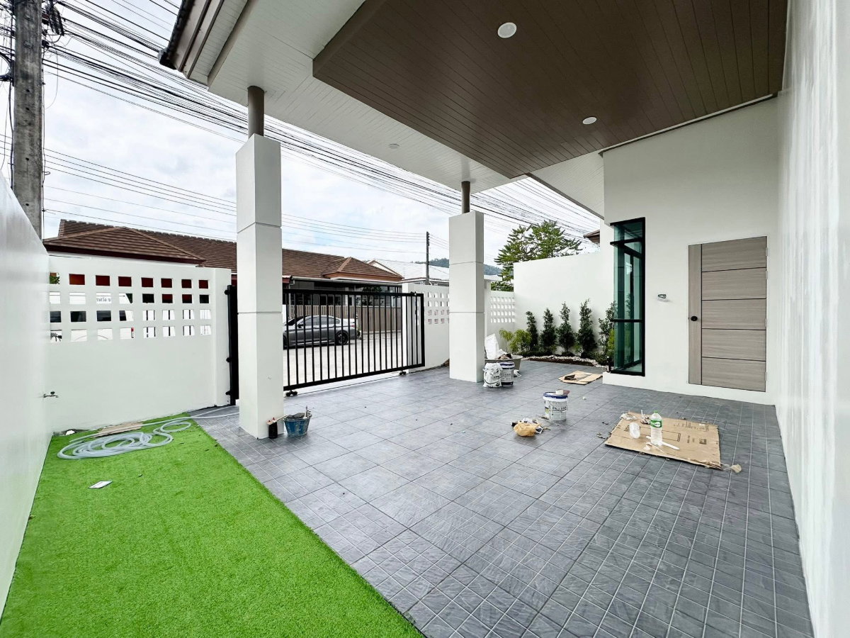 รูป บ้านแฝดรีโนเวทใหม่ ศรีสุชาติ 5 สามกอง พื้นที่กว้าง อยู่สบาย ราคาดี! - รูปที่ 4/14