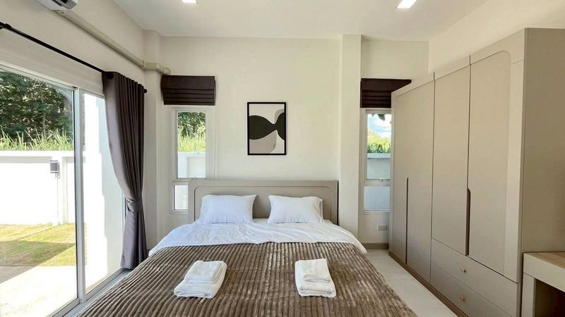 รูป ปล่อยเช่าบ้านพูล​วิลล่า​โซนสันทราย​ ขนาด 3​ ห้องนอน​ ตกแต่งเฟอร์นิเจอร์บิ้วอินและเครื่องใช้ไฟฟ้าครบ ทำเลใกล้โรงพยาบาลสันทราย และม.แม่โจ้-RW007838 - รูปที่ 10/17