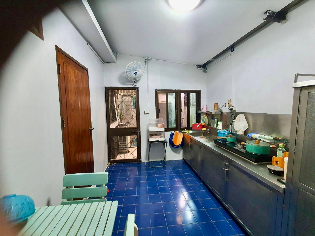 รูป ขายทาวน์โฮม 2 ชั้น หมู่บ้านมหานครนิเวศน์ หน้ากว้าง 6 เมตร พื้นที่ใช้สอยใหญ่ ฟังก์ชันครบ พร้อมเข้าอยู่ - รูปที่ 9/12