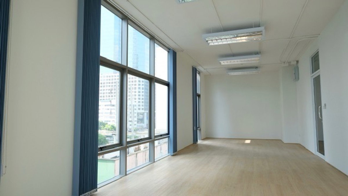 รูป WS7037 🏢 ให้เช่าสำนักงาน 50 ตร.ม. ย่านสาทร ใกล้ BTS ช่องนนทรี ✨เพียง 30,000 บาท/เดือน - รูปที่ 3/6