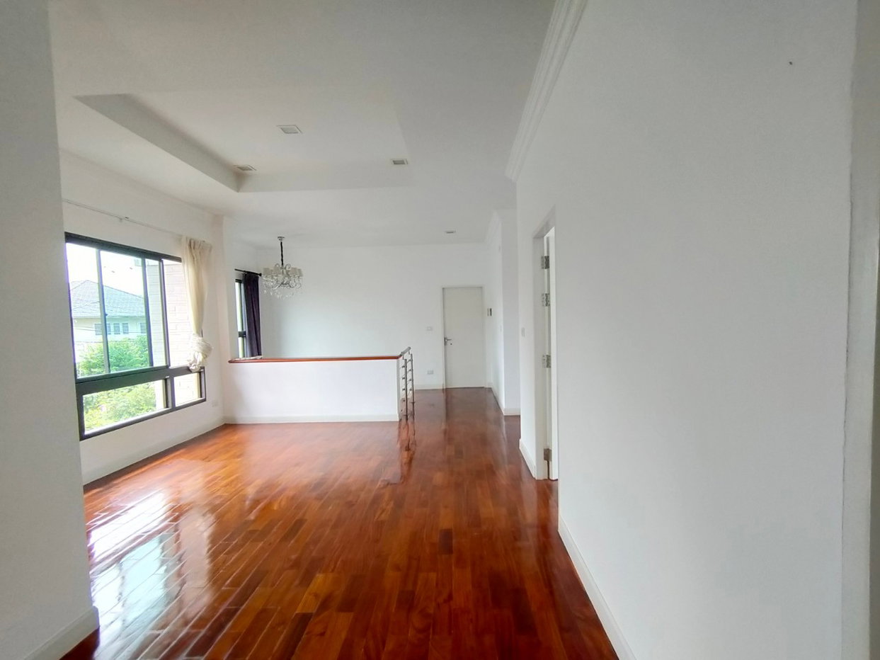 picture HOME 159.3 Sq.w. Min Buri Bangkok for 15.4M - 4/10