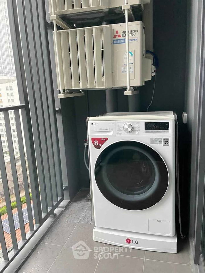 picture 2-BR Condo at Ideo Chula Samyan near MRT Sam Yan (ID 2788439) - 6/9