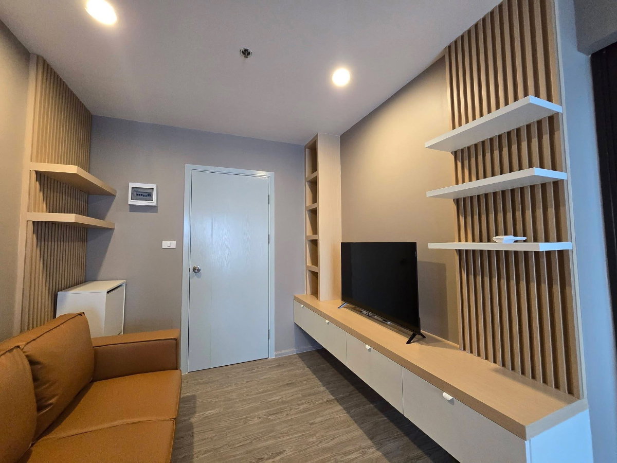 รูป 🌟Regent home wutthakat เฟอร์ครบของใหม่ทั้งหมด ทีวี 43 นิ้ว ตู้เย็น ไมโครเวฟ เครื่องซักผ้า 🌟 - รูปที่ 3/9