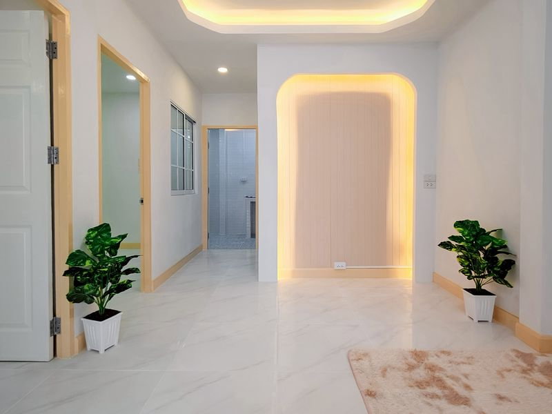 รูป ขายทาวน์เฮาส์บัวทอง 4 บ้านกล้วย-ไทรน้อย 18 ตร.ว. 3 นอน แต่งใหม่ใกล้ต้นสายรถตู้ ฟรีโอน - รูปที่ 9/20