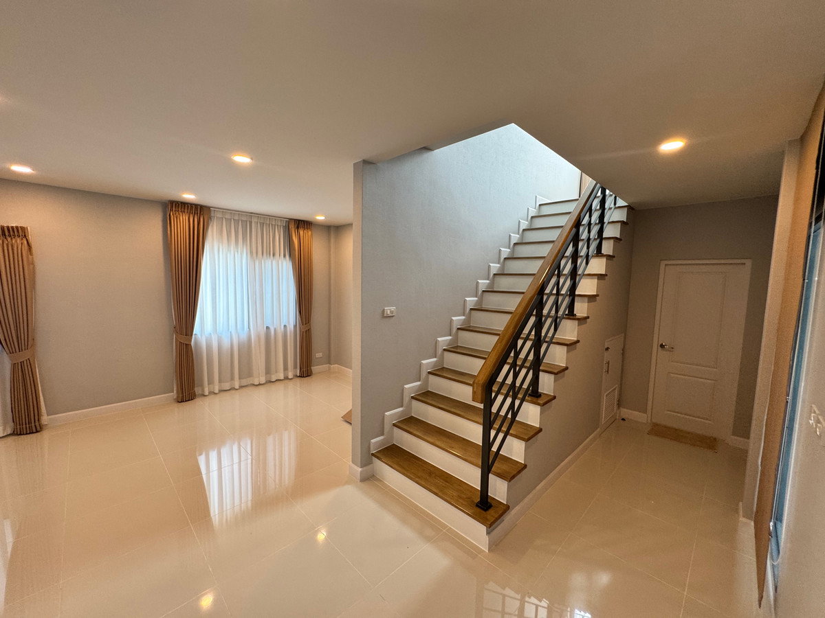 รูป WS7036 🏡 ให้เช่าบ้านใหม่ CENTRO วิภาวดี ใกล้ สนามบินดอนเมือง เพียง 90,000 บาท/เดือน - รูปที่ 6/26