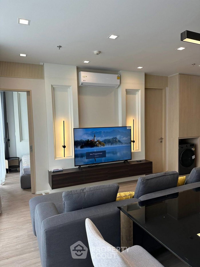 picture 2-BR Condo at Noble State 39 near BTS Phrom Phong (ID 2296356) - 3/10