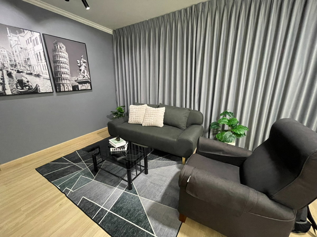 รูป ขายด่วน! Chateau in town รัชดา 20 ห้องมุม 39 ตร.ม.! รีโนเวทใหม่ทั้งห้อง ใกล้ MRT สุทธิสาร คุ้มสุดในย่านนี้ - รูปที่ 2/9