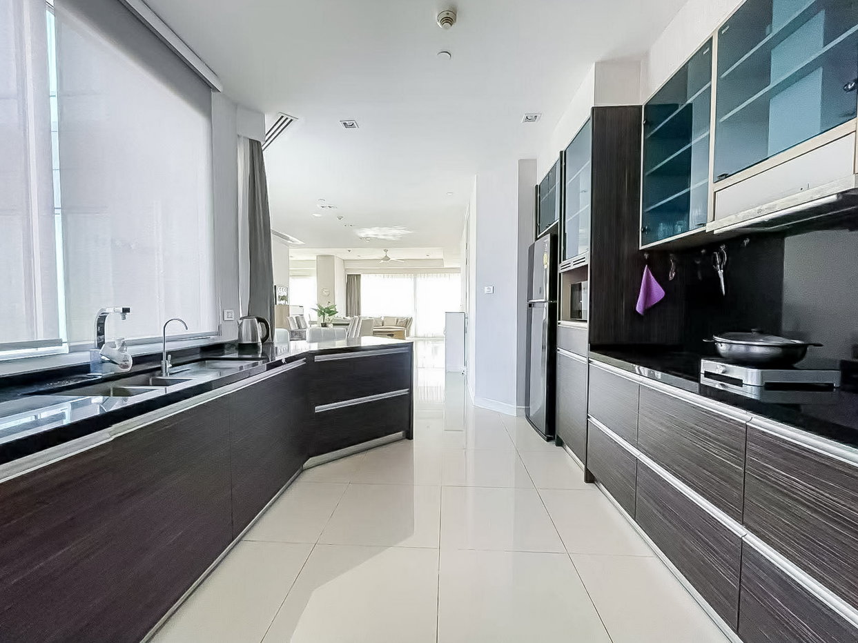 รูป Luxury Condo for Sale Reflection Jomtien Beach Beachfront - รูปที่ 8/15