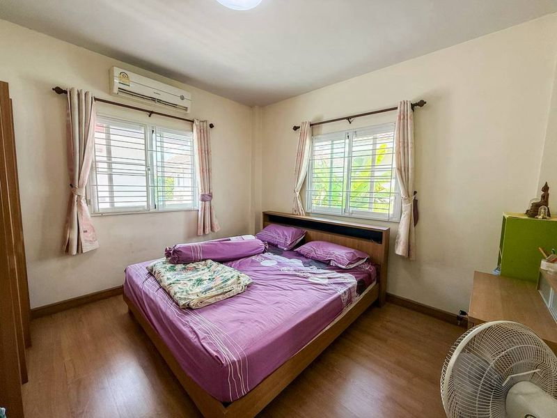 รูป ขายบ้านเดี่ยว 2 ชั้น หมู่บ้านศรีนครินทร์ ศรีราชา บ้านสวย ราคาดี - รูปที่ 14/19