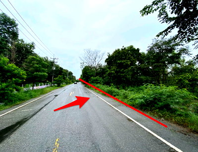 LAND 6706 Sq.w. Chaturaphak Phiman Roi Et for 5.6M