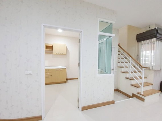 รูป MRT บางบำหรุ ตลาดครอบครัว บางกรวย 300ม. กฟผ. 2.14 กม. สะพานพระราม7 ปิ่นเกล้า ทาวน์โฮม 3นอน - รูปที่ 3/8