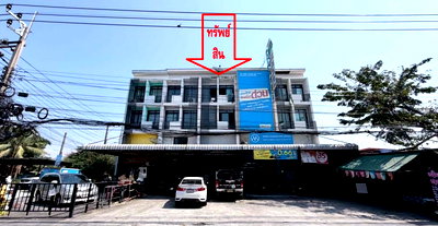 Shophouses for sale Bangkok : SHOP HOUSE 32 Sq.w. Nong Khaem Bangkok for 3.1M