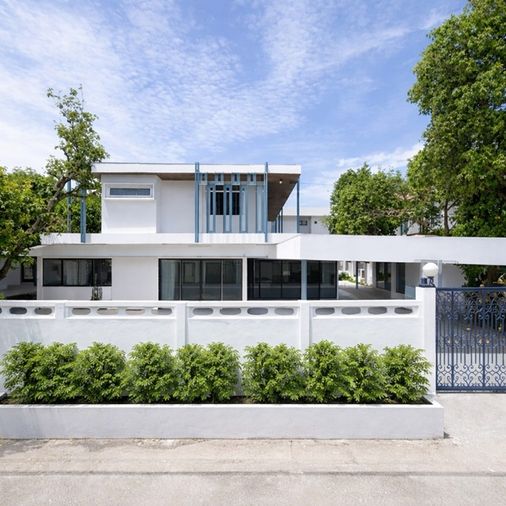 ถนนรัชดาภิเษก17-21 คฤหาสน์ 200 ตร.ว. 5นอน 5คัน 4น้ำ ใกล้ MRTรัชดาภิเษก 400 ม. MRT สุทธิสาร 900 ม. เซ็นทรัลพระราม9 บ้านเดี่ยว 2 ชั้น