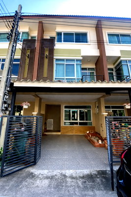 Townhouses for sale Bangkok : For Sale: 3-Storey Townhouse on Ramintra Road (Sukhaphiban 5 Soi 5) Great Location Near Pink Line | Functional Layout | Affordable City Living