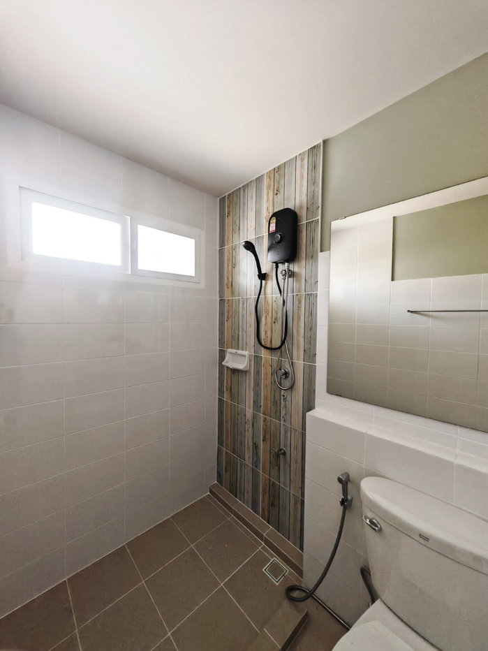รูป 🏡 ให้เช่าทาวน์โฮม หลังใหม่ ตกแต่งพร้อมเฟอร์นิเจอร์ใหม่ครบชุด ในโครงการคุณภาพ เดินทางสะดวก - รูปที่ 9/12