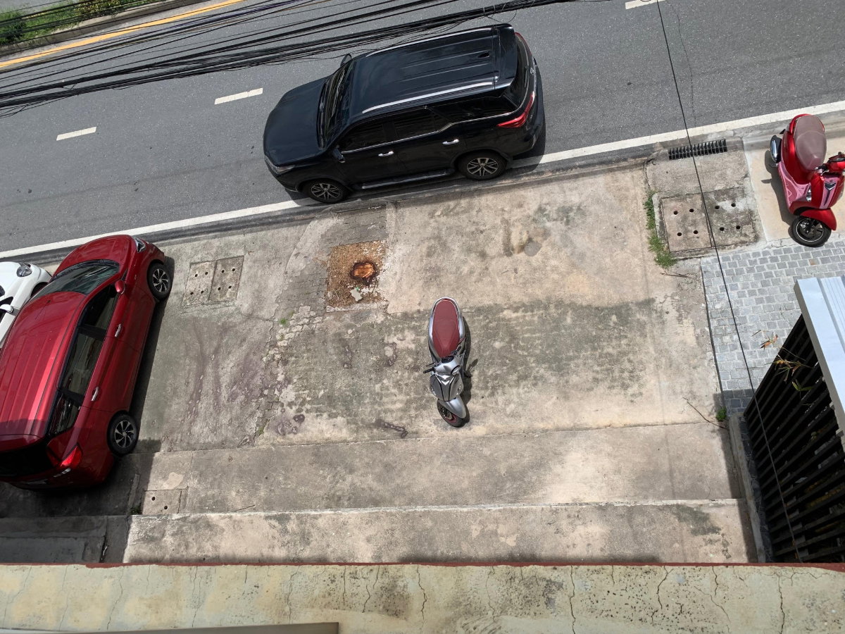 รูป อาคารพาณิชย์ให้เช่า 2 คูหา (ทะลุติดกัน) 3 ชั้น ติดถนน ตลาดสี่มุมเมือง แหลมฉบัง ชลบุรี ห่างสุขุมวิท 200 ม. - รูปที่ 2/7