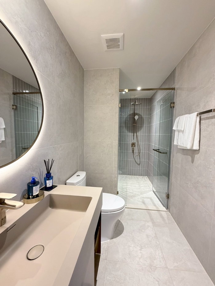 รูป ✨Via 34 Luxury Condo ดีไซน์ Boutique Hotel ใจกลางสุขุมวิท💰เริ่ม 22 ล้าน | พรีเซล 25–26 เม.ย.นี้ 📞065-4496399 🟢LINE: @wsrcondo - รูปที่ 6/10