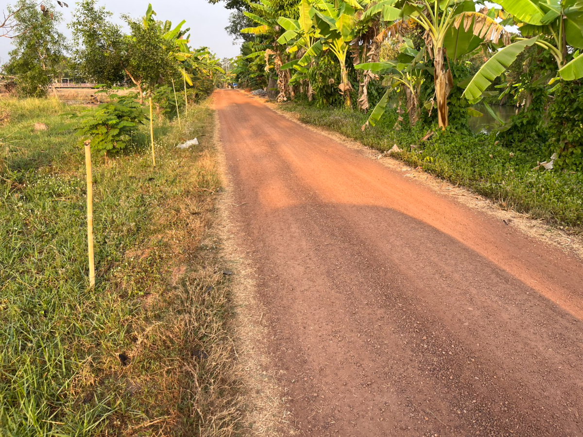 รูป ขายที่ดิน 1 ไร่ มีโฉนด ต.ดอนยอ อ.เมืองนครนายก ขายพร้อมโอน 650,000 บาท - รูปที่ 5/17