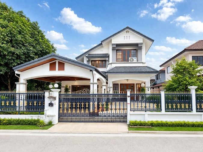 ตลาดถนอมมิตร 800 ม.78 ตร.ว. 312 ตร.ม. ถ.สุขาภิบาล5 คฤหาสน์ บ้านเดี่ยว 3-4นอน 3 น้ำ ใกล้เสถียรธรรมสถาน 900 ม. เพลินนารี่มอลล์ 2.2 กม.