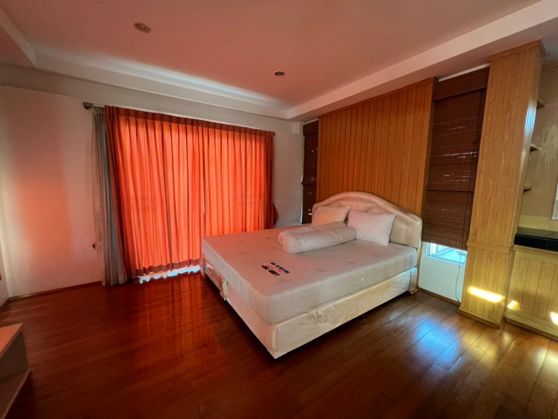 รูป ขายบ้านเดี่ยว 2 ชั้น ท่าผักซอย 4 พร้อมที่ดิน บิวท์อินทั้งหลัง เฟอร์นิเจอร์ครบ เดินทางสะดวก ใกล้ตลาดน้ำดำเนินสะดวก ต.ดอนกรวย ราชบุรี - รูปที่ 3/14