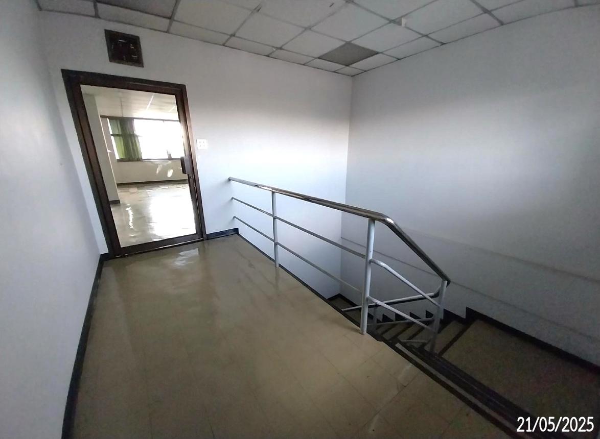 รูป อาคารที่ทำการสาขา 36 ตร.วา อาคารปิดทำการ สาขาสามแยกสันทราย สันทราย เชียงใหม่ 16M - รูปที่ 25/34