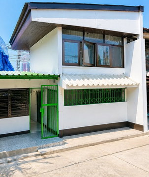 ใจกลางพญาไท ซ.อินทามระ 1-8 ใกล้BTS สะพานควาย 750 ม. ทาวน์เฮ้าส์ 2 นอน 1 น้ำ 25 ตร.วา.200 ตร.ม.