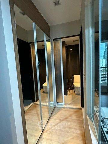 รูป คอนโด 1-ห้องนอน ที่ ริธึ่ม สาทร ใกล้ BTS สะพานตากสิน (ID 1919033) - รูปที่ 5/10