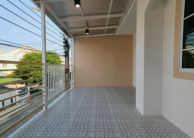 รูป ขายทาวน์เฮาส์บัวทองธานี กาญจนาภิเษก 21 ตร.ว. 4 นอน เดินถึงคิวรถตู้ได้ ฟรีโอน - รูปที่ 11/16