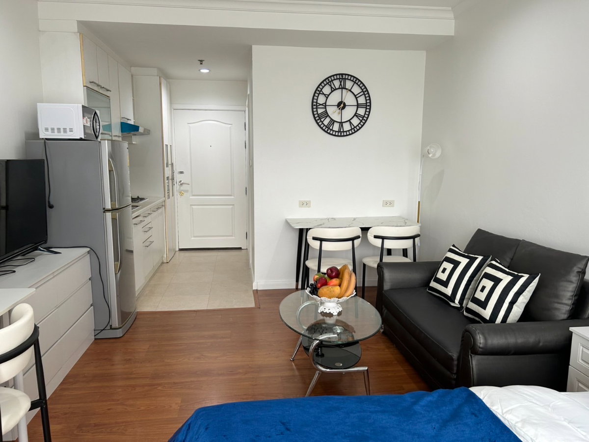 รูป คอนโดให้เช่า : Grand Park View Asoke : แกรนด์ พาร์ค วิว อโศก (( BTS Asoke))MK-02 line @livingbkk - รูปที่ 2/6