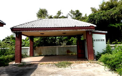 ที่ดิน ระยอง : ที่ดินพร้อมสิ่งปลูกสร้าง 200 ตร.วา อำเภอบ้านฉาง ระยอง 2.7M