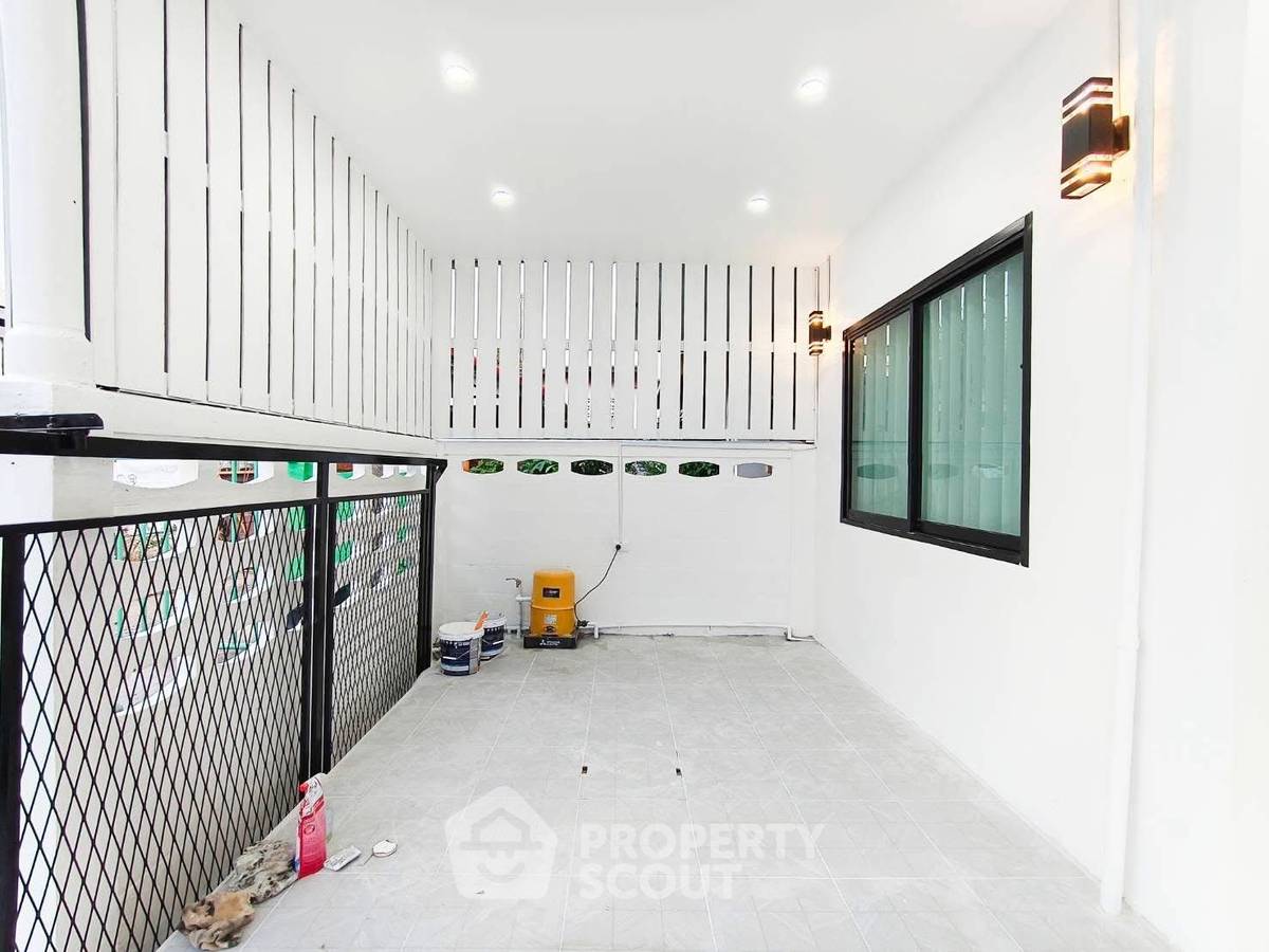 รูป ทาวน์เฮ้าส์ 2-ห้องนอน ใกล้ พัทยาใต้ (ID 2790711) - รูปที่ 11/14