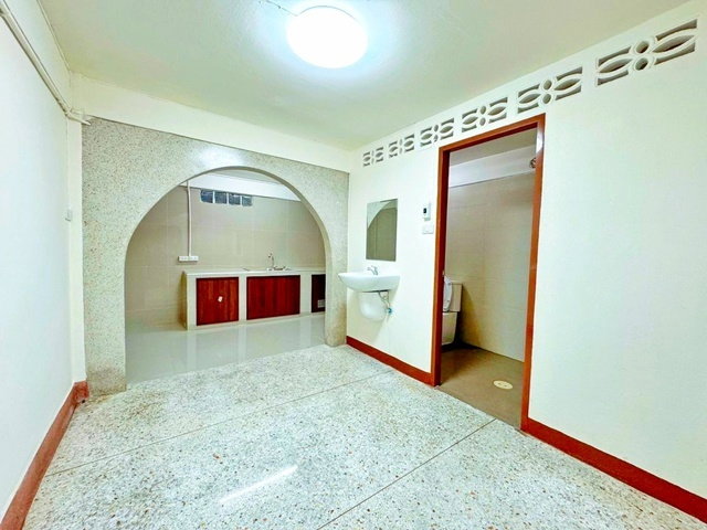 รูป BTS โพธิ์นิมิต 500 ม.อาคารพาณิชย์ 4.5 ชั้น ปรับปรุงใหม่ทั้งหลัง 4 นอน 3 น้ำ ใกล้ถนนกาญจนาภิเษก 300 ตร.ม.ทำเลศักยภาพฝั่งธนบุรี - รูปที่ 8/9