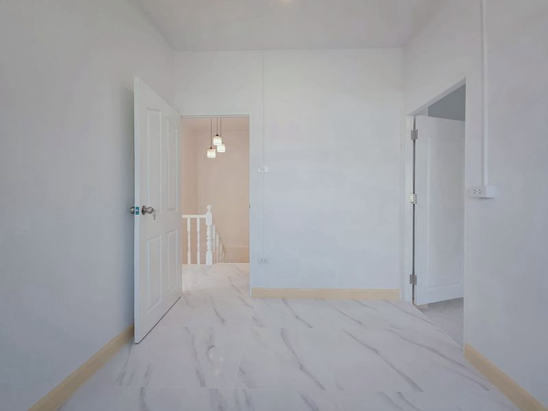 รูป ขายทาวน์เฮ้าส์บัวทองธานีพาร์ค 26 ตร.ว. หลังมุม 5 นอน แต่งใหม่ใกล้เวสต์เกต ฟรีโอน - รูปที่ 17/20