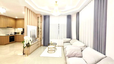 บ้านเดี่ยว ชลบุรี : Corner House for Sale East Pattaya Nong Pla Lai Spacious Garden