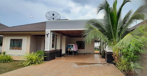 LAND 101.8 Sq.w. Thung Yai Nakhon Sri Thammarat for 2M
