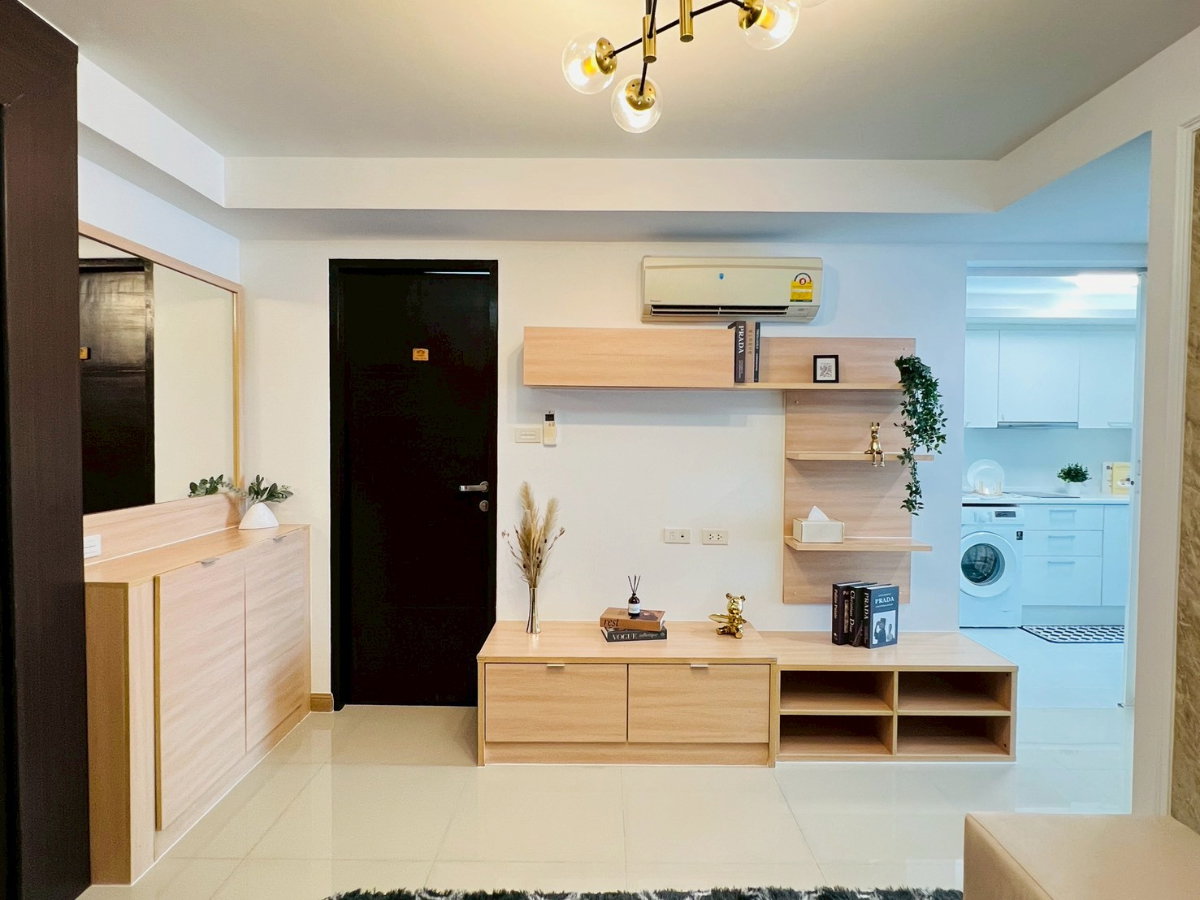 รูป ห้องใหญ่ ติดถ.ลาดพร้าว 112-114 เลอฌ็อง พรีเมี่ยม พร้อมอยู่ ที่จอดรถเยอะมาก นัดดูห้อง 099-7829466 - รูปที่ 12/15
