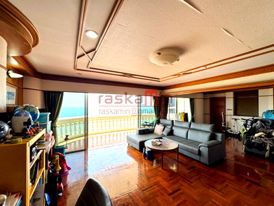 Condos for sale : Sky Beach Condominium | sea view