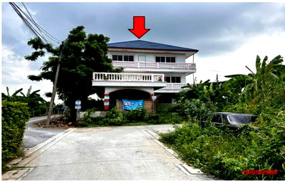 Land for sale Muang Pathum Thani Pathumthani : LAND 100 Sq.w. Muang Pathum Thani Pathumthani for 4.2M