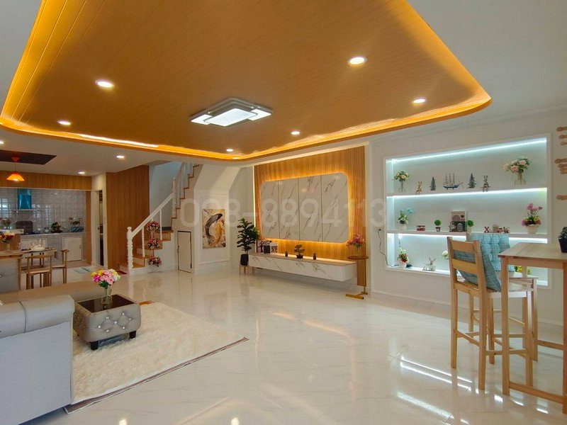 รูป ขายทาวน์เฮ้าส์ 2 ชั้น รีโนเวทใหม่ มบ.เคซี3 หทัยราษฎร์ 39 เนื้อที่ 22.5 ตรว 3นอน 2น้ำ ใกล้แฟชั่นไอส์แลนด์ - รูปที่ 4/8