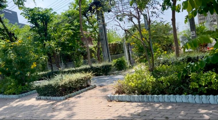 Land for sale, 281 sq wah, Lat Phrao