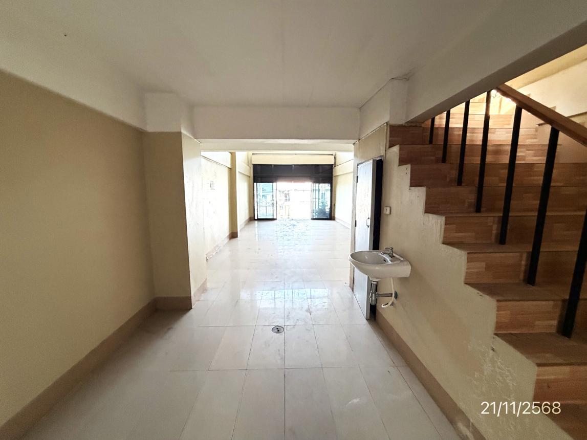 รูป อาคารพาณิชย์ 42 ตร.วา ศรีราชา ชลบุรี 3.8M - รูปที่ 23/40