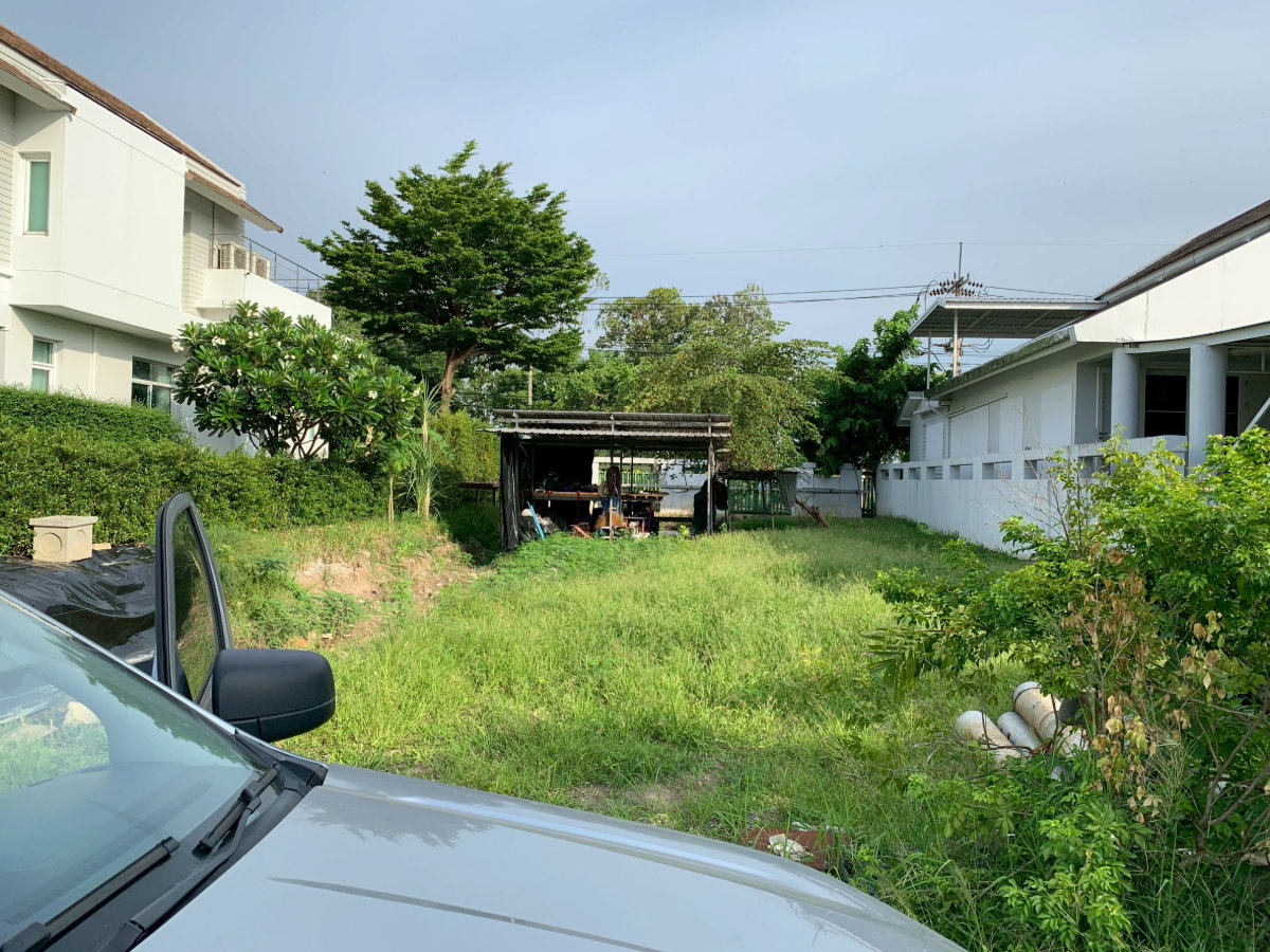 รูป 🌟 RARE ITEM!! แปลงวิวพาโนรามา 180° สนามกอล์ฟปัญญาอินทรา – ที่ดิน 103.4 ตร.ว. ในสังคมระดับ Masterpiece  - รูปที่ 4/14