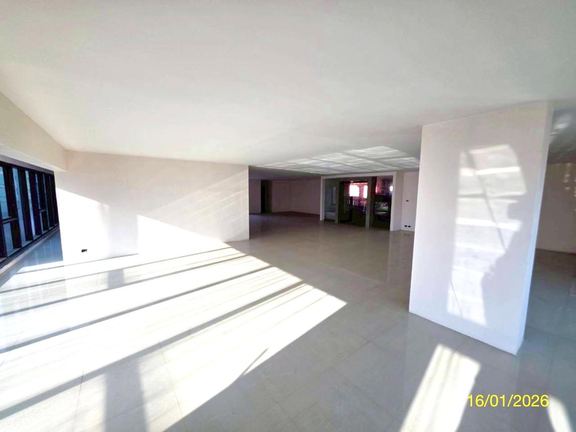 รูป ห้องชุดสำนักงาน 215.34 ตร.วา ยูนิตี้ ทาวเวอร์ เขตพระโขนง กรุงเทพมหานคร 6.5M - รูปที่ 13/24