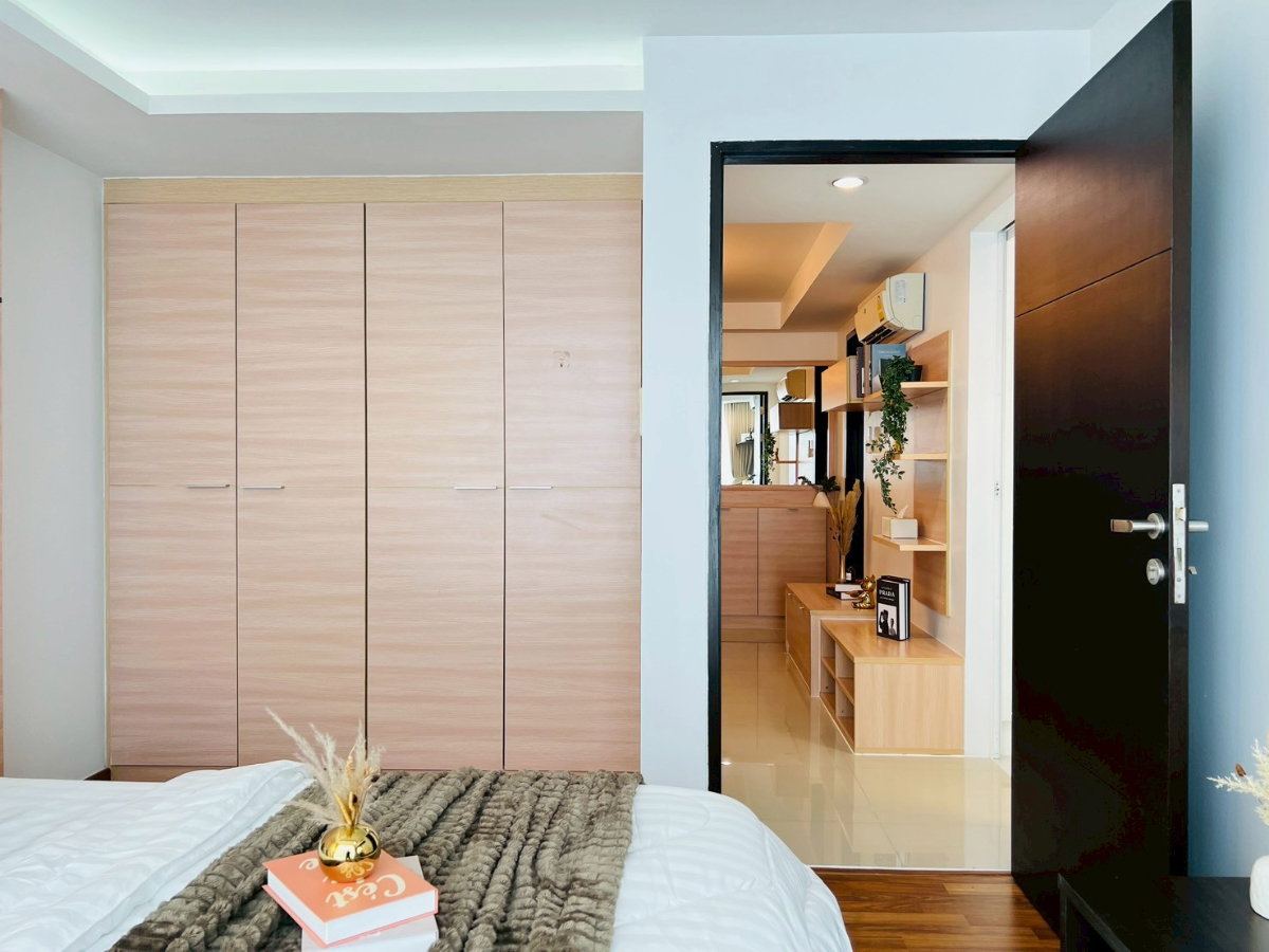 รูป ห้องใหญ่ ติดถ.ลาดพร้าว 112-114 เลอฌ็อง พรีเมี่ยม พร้อมอยู่ ที่จอดรถเยอะมาก นัดดูห้อง 099-7829466 - รูปที่ 9/15