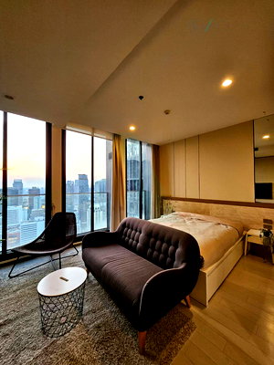 Condos for rent Chulalongkorn University : For Rent Condo NOBLE PLOENCHIT Building , Floor 41,1 bed room, Room size 45 sqm