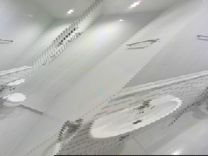 รูป ให้เช่าทาวน์โฮมใหม่ 3 ชั้นสไตล์มอรอคโค ใกล้ ม.บูรพา บางแสน - รูปที่ 4/16