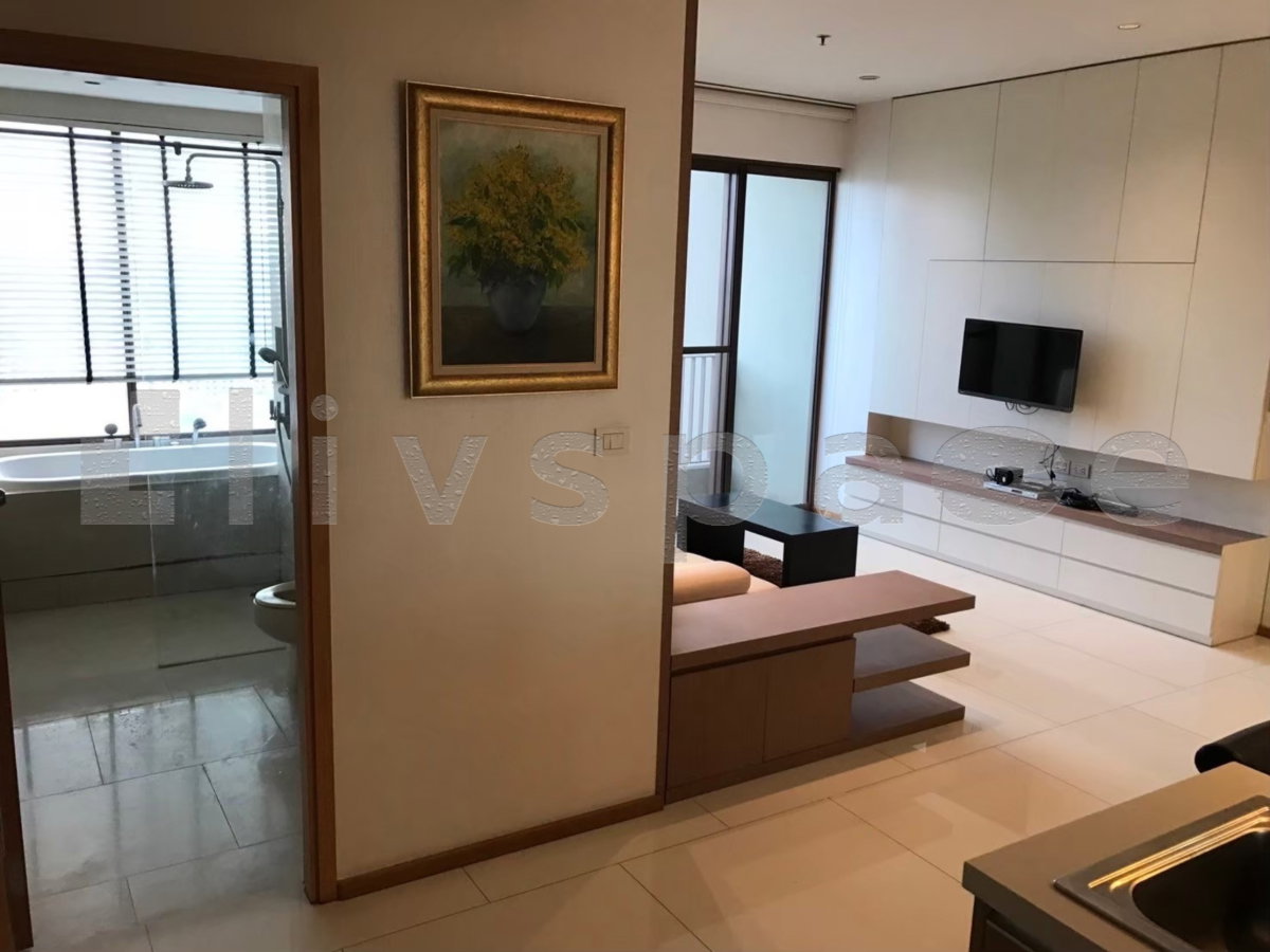 รูป ▚ LH226ツ ให้เช่า: The Emporio Place 1BR 65.35sqm. 42K ✨ หนึ่งนอนไซส์ใหญ่สุด วิวแม่น้ำ ระเบียงกว้าง 🏙️ - รูปที่ 3/9