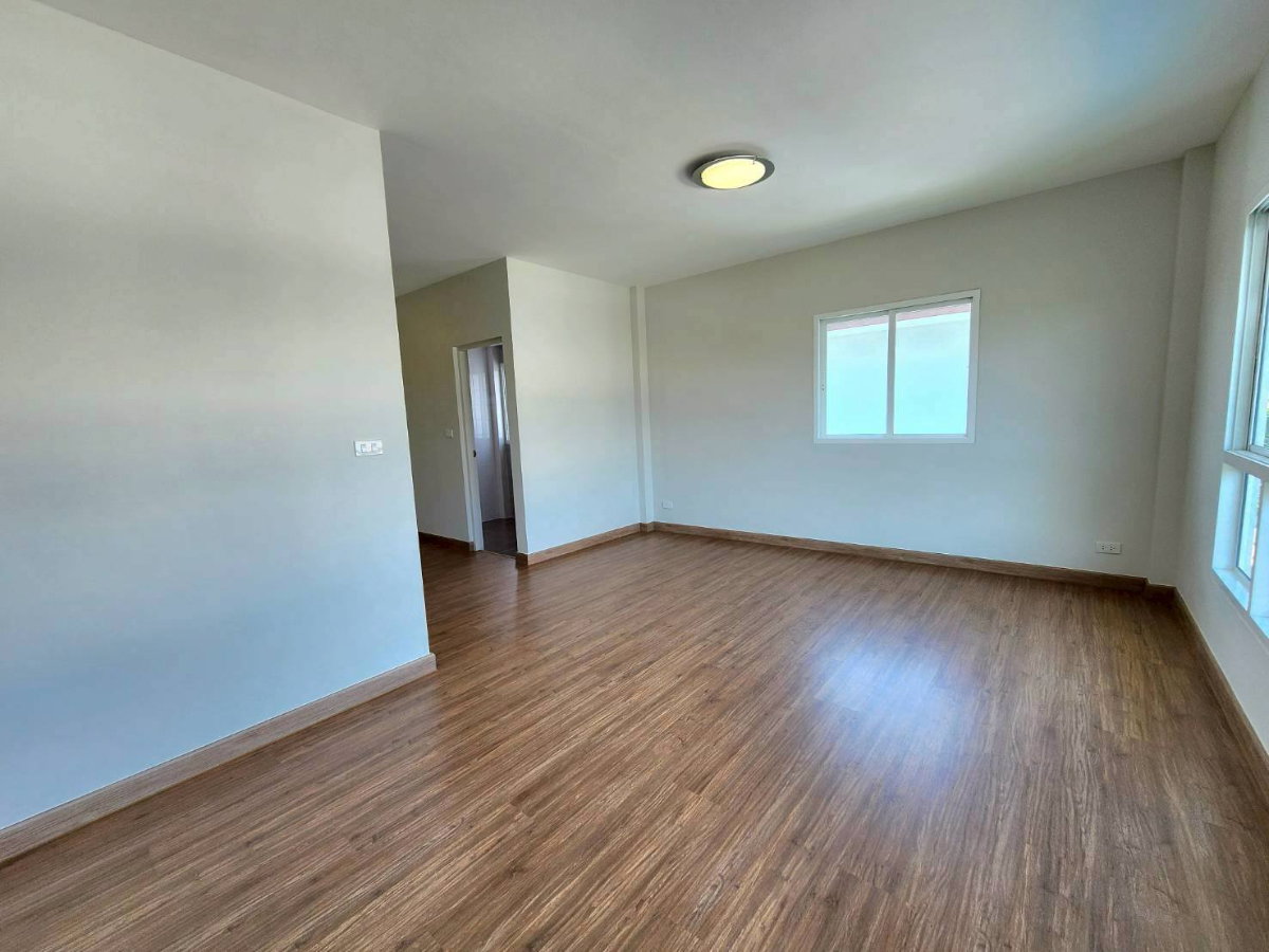 รูป สุดคุ้ม บ้านเดี่ยว 3 ชั้น รีโนเวทใหม่ทั้งหลัง (หลังริม) คาซ่า พรีเมี่ยม ราชพฤกษ์ - พระราม 5 ทำเลสะดวก - รูปที่ 18/21